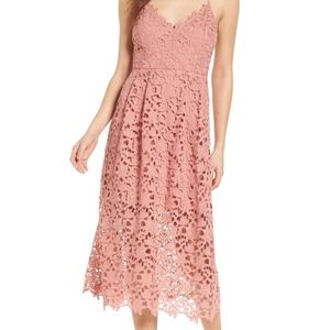 ASTR THE LABEL Lace Midi Dress